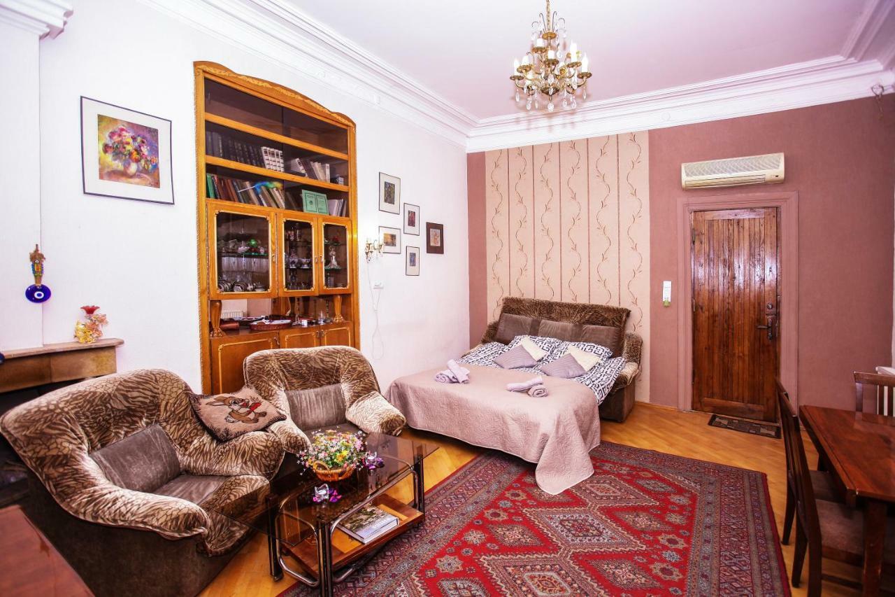 Dali'S Royal Apartment Tbilissi Extérieur photo